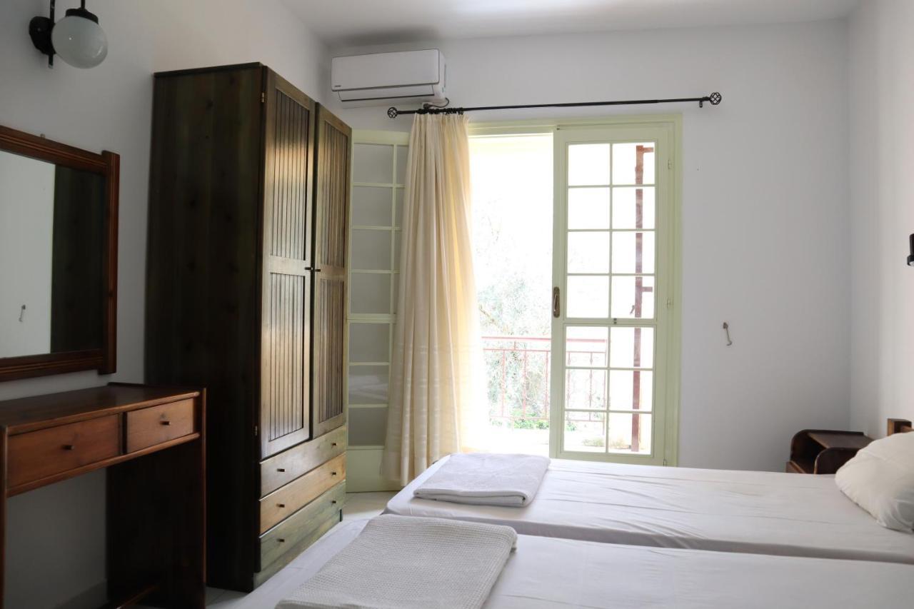 Camelia Studios Yénion Eksteriør bilde